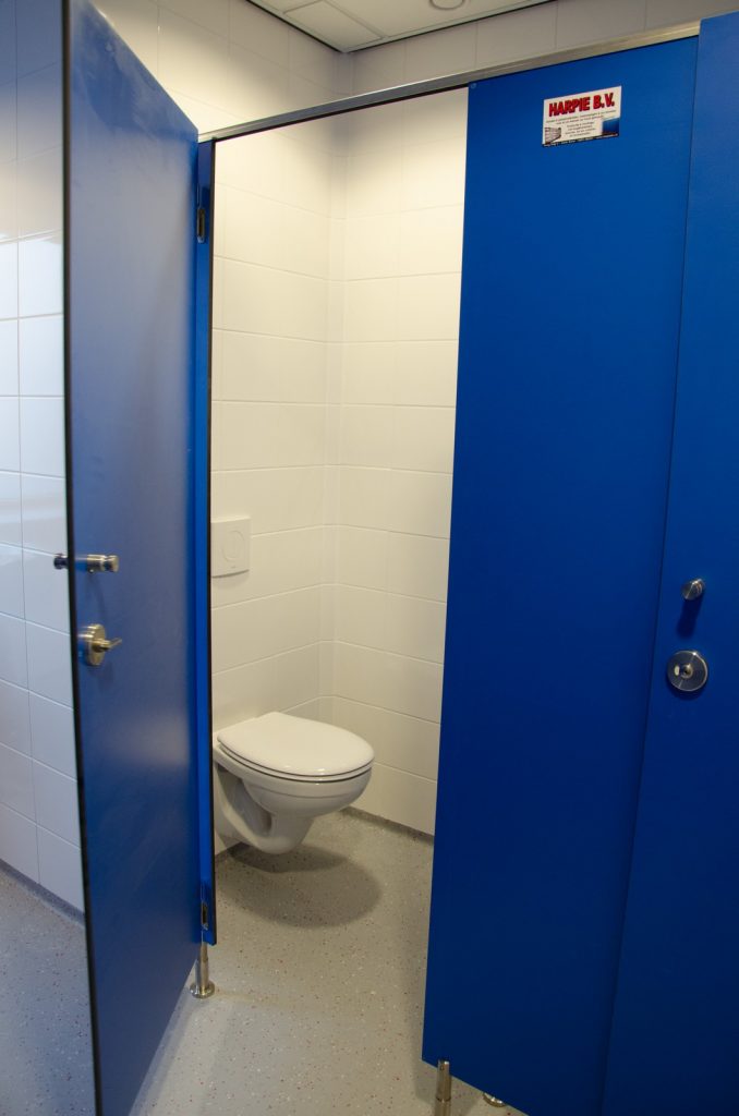 trespatoiletwcwanden002 Sanitaire Cabines van Harpie BV